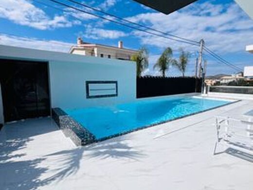 Maison de luxe à vendre à Vári, 1 800 000 €, Photo 4
