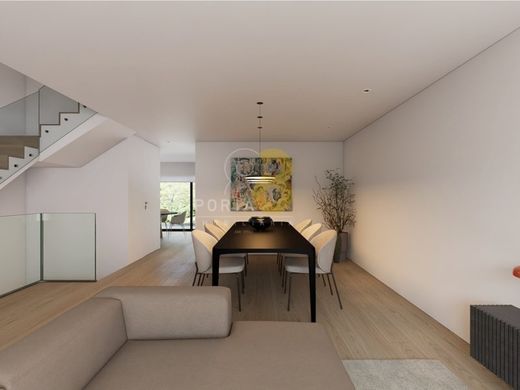 Luxury House for sale in Gondomar, 590 000 €, Photo 4