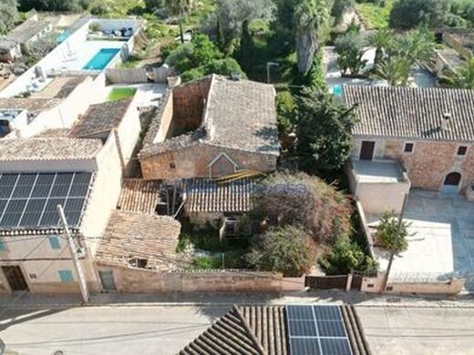 Luxury House for sale in Ses Salines, 445 000 €, Photo 1