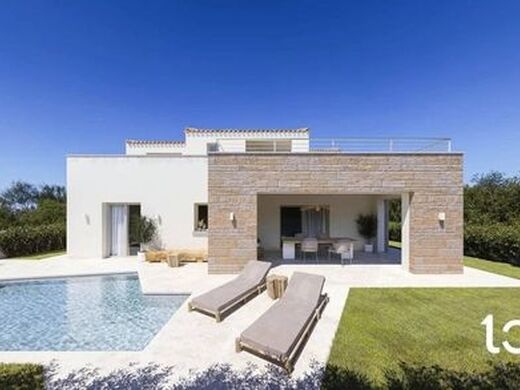 Luxury House for sale in San Teodoro, 685 000 €, Photo 1