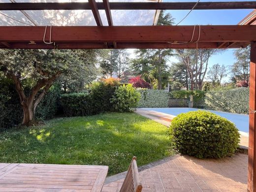 Maison de luxe à vendre à Rome, 585 000 €, Photo 7