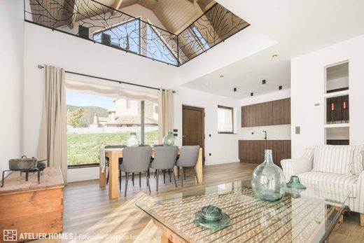 Luxury House for sale in Castiello de Jaca, 825 000 €, Photo 1