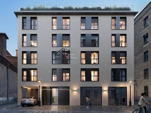 Luxury Apartment for sale in Zaragoza, 975 000 €, Photo 4