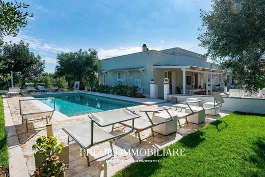 Luxury House for sale in Monopoli, 590 000 €, Photo 1