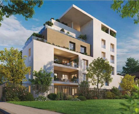 Luxury Apartment for sale in Monza, 1 370 000 €, Photo 1