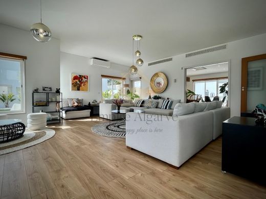 Luxury House for sale in Albufeira, 1 500 000 €, Photo 1