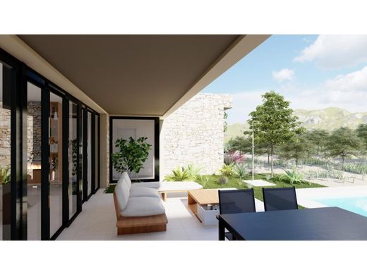 Luxury House for sale in Yecla, 800 000 €, Photo 1