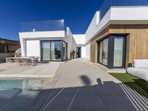 Luxury House for sale in Murcia, 469 900 €, Photo 1