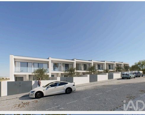 Luxury House for sale in Gondomar, 630 000 €, Photo 2
