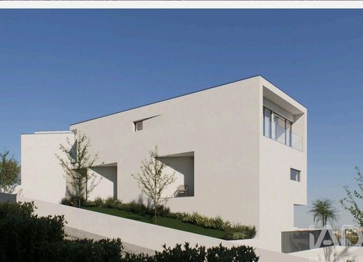 Luxury House for sale in Gondomar, 590 000 €, Photo 3