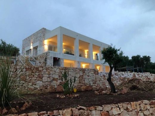 Maison de luxe à vendre à Ostuni, 1 850 000 €, Photo 1