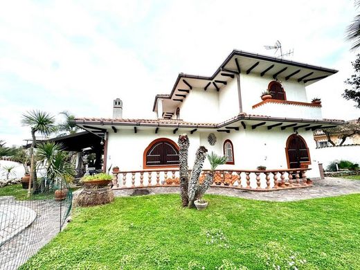 Luxury House for sale in San Felice Circeo, 1 300 000 €, Photo 1