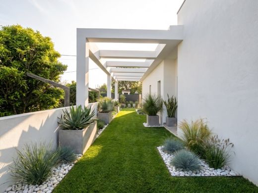 Luxury House for sale in Seixal, 580 000 €, Photo 2