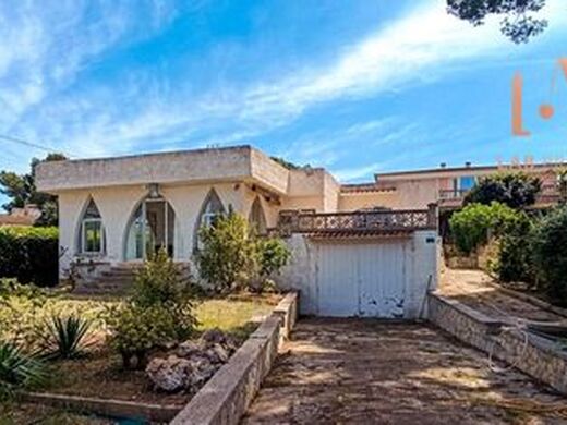 Luxury House for sale in Llucmajor, 650 000 €, Photo 1
