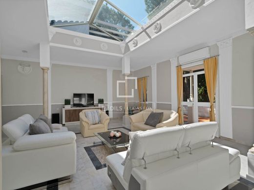 Luxury House for sale in Marbella, 1 880 000 €, Photo 1