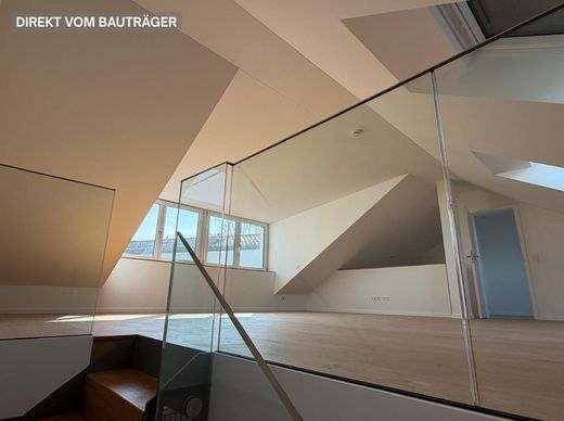 Luxury Apartment for sale in Munich, 899 000 €, Photo 1