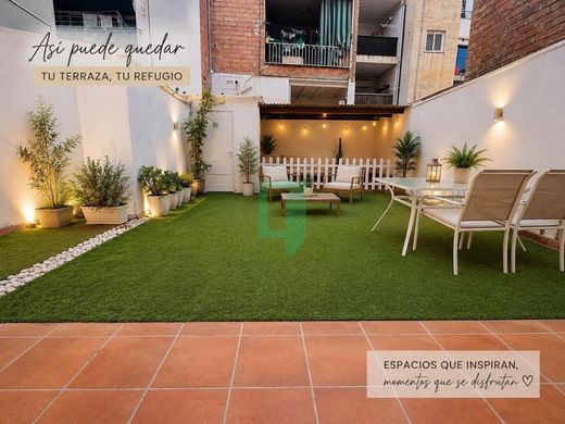 Luxury House for sale in Badalona, 585 000 €, Photo 3