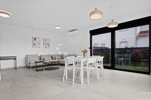 Luxury Apartment for sale in Porec, 490 000 €, Photo 6