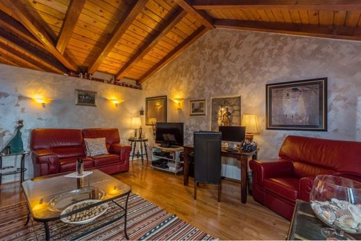 Maison de luxe à vendre à Opatija, 612 000 €, Photo 2