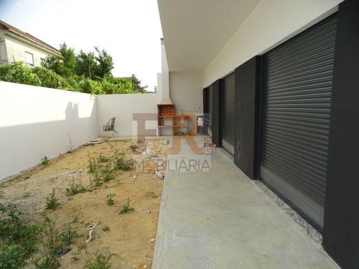 Luxury House for sale in Seixal, 560 000 €, Photo 2