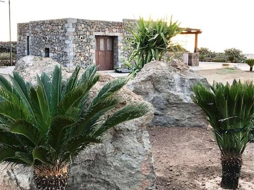 Luxury House for sale in Pantelleria, 1 100 000 €, Photo 3