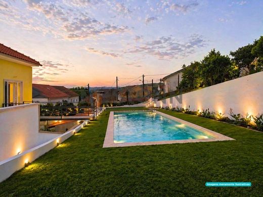 Maison de luxe à vendre à Torres Vedras, 595 000 €, Photo 4