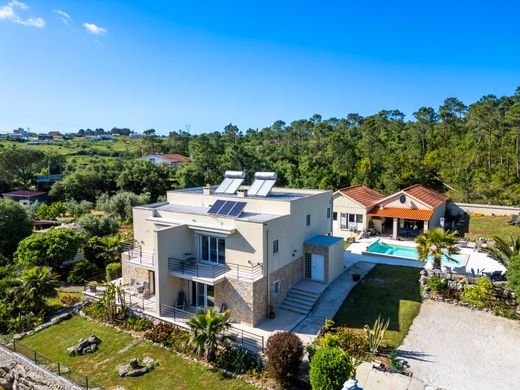 Luxury House for sale in Alcobaça, 655 000 €, Photo 1