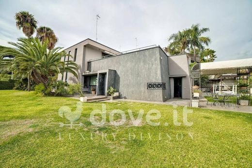 Luxury House for sale in Aci Castello, 1 600 000 €, Photo 1