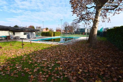 Maison de luxe à vendre à Arese, 620 000 €, Photo 1