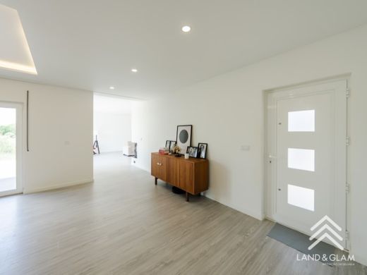 Maison de luxe à vendre à Torres Vedras, 650 000 €, Photo 2