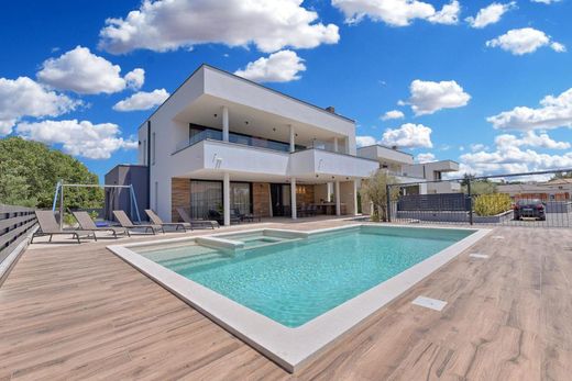 Maison de luxe à vendre à Peroj, 1 110 000 €, Photo 5