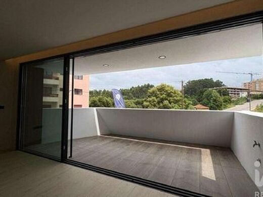 Luxury Apartment for sale in Gondomar, 558 000 €, Photo 5