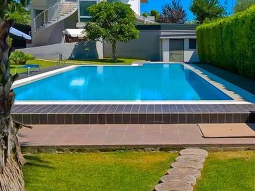 Luxury Apartment for sale in Bari, 650 000 €, Photo 1