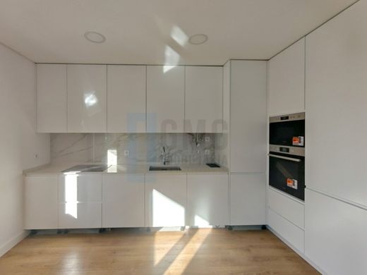 Appartement de luxe à vendre à Loures, 480 000 €, Photo 1