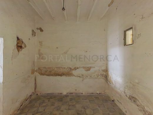 Luxury House for sale in Maó, 590 000 €, Photo 5