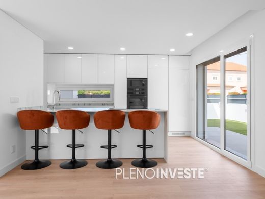 Luxury House for sale in Seixal, 755 000 €, Photo 6
