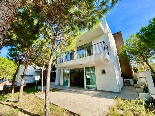 Luxury House for sale in Lignano Sabbiadoro, 587 000 €, Photo 1