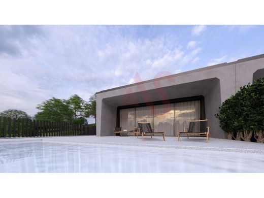 Maison de luxe à vendre à Guimarães, 445 000 €, Photo 1