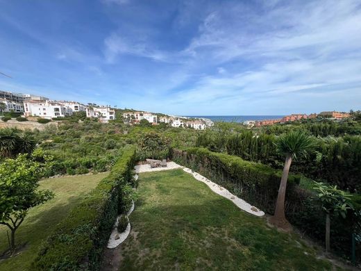 Luxury Apartment for sale in San Roque, 495 000 €, Photo 1