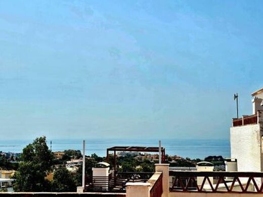 Maison de luxe à vendre à Benalmádena, 460 000 €, Photo 1