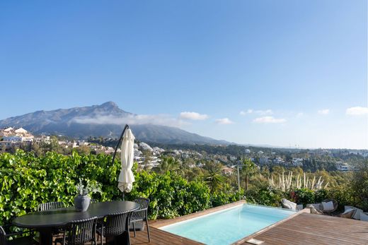 Luxury Apartment for sale in Nueva Andalucia, 1 349 000 €, Photo 2