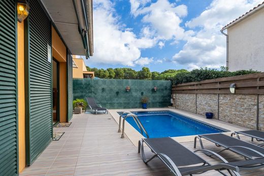 Luxury House for sale in L Escala, 539 000 €, Photo 2