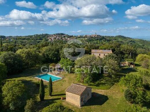 Luxury House for sale in Pomarance, 950 000 €, Photo 1
