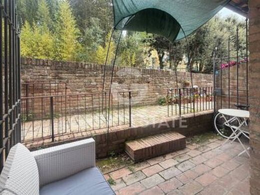 Luxury Apartment for sale in Siena, 590 000 €, Photo 2