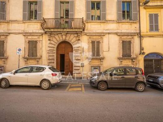 Luxury Apartment for sale in Perugia, 995 000 €, Photo 3