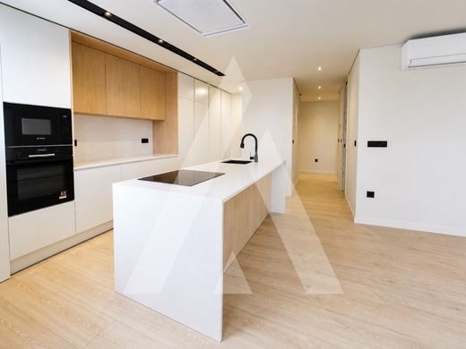 Luxury Apartment for sale in Gondomar, 430 000 €, Photo 3