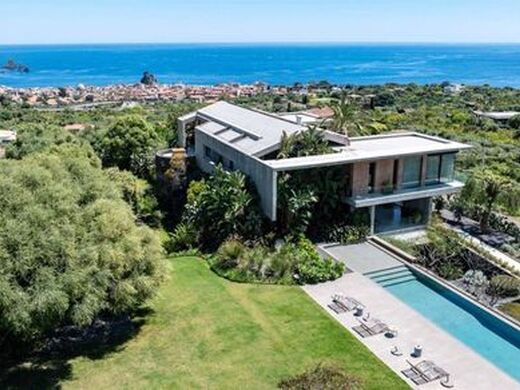 Luxury House for sale in Aci Castello, 4 000 000 €, Photo 1