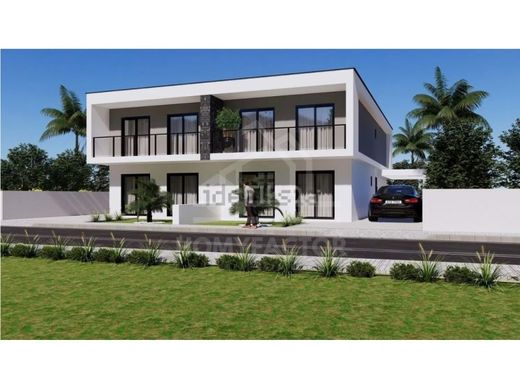 Luxury House for sale in Seixal, 595 000 €, Photo 2