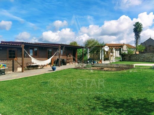 Maison de luxe à vendre à Caldas Da Rainha, 550 000 €, Photo 2