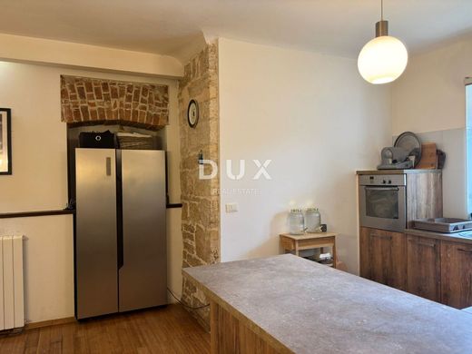 Appartement de luxe à vendre à Pula, 476 000 €, Photo 5